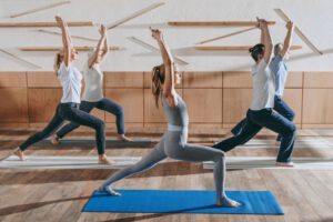 Den Körper natürlich entgiften mit Yoga